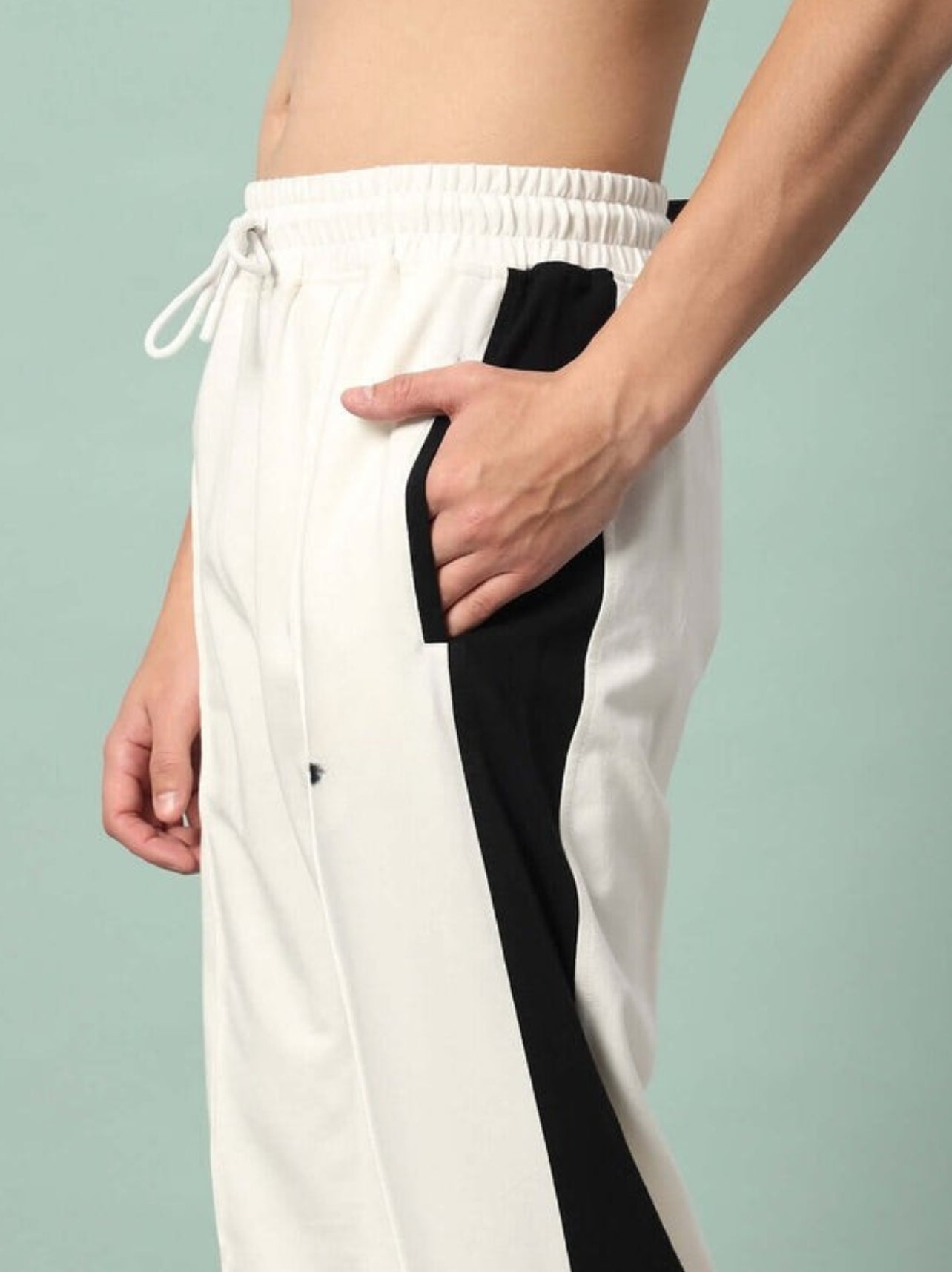 Genz-classic Men's Off White Cotton Track Pants | Black Side Panel | Regular Fit Casual Gym Bottom Wear