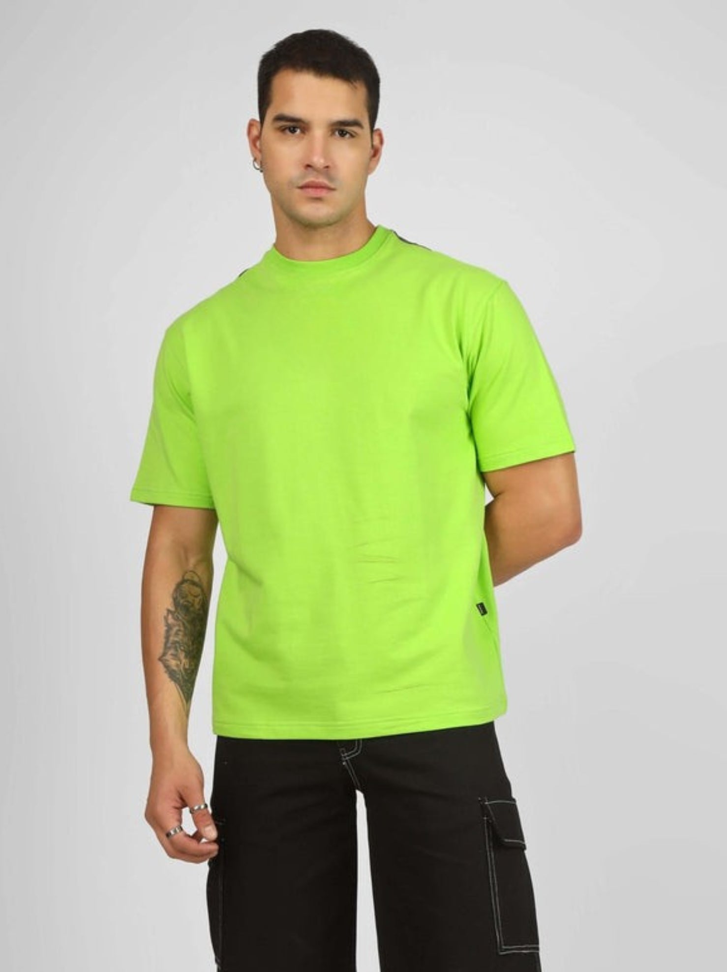 Genz-Classic Men's Neon Green Oversized Solid Cotton T-Shirt