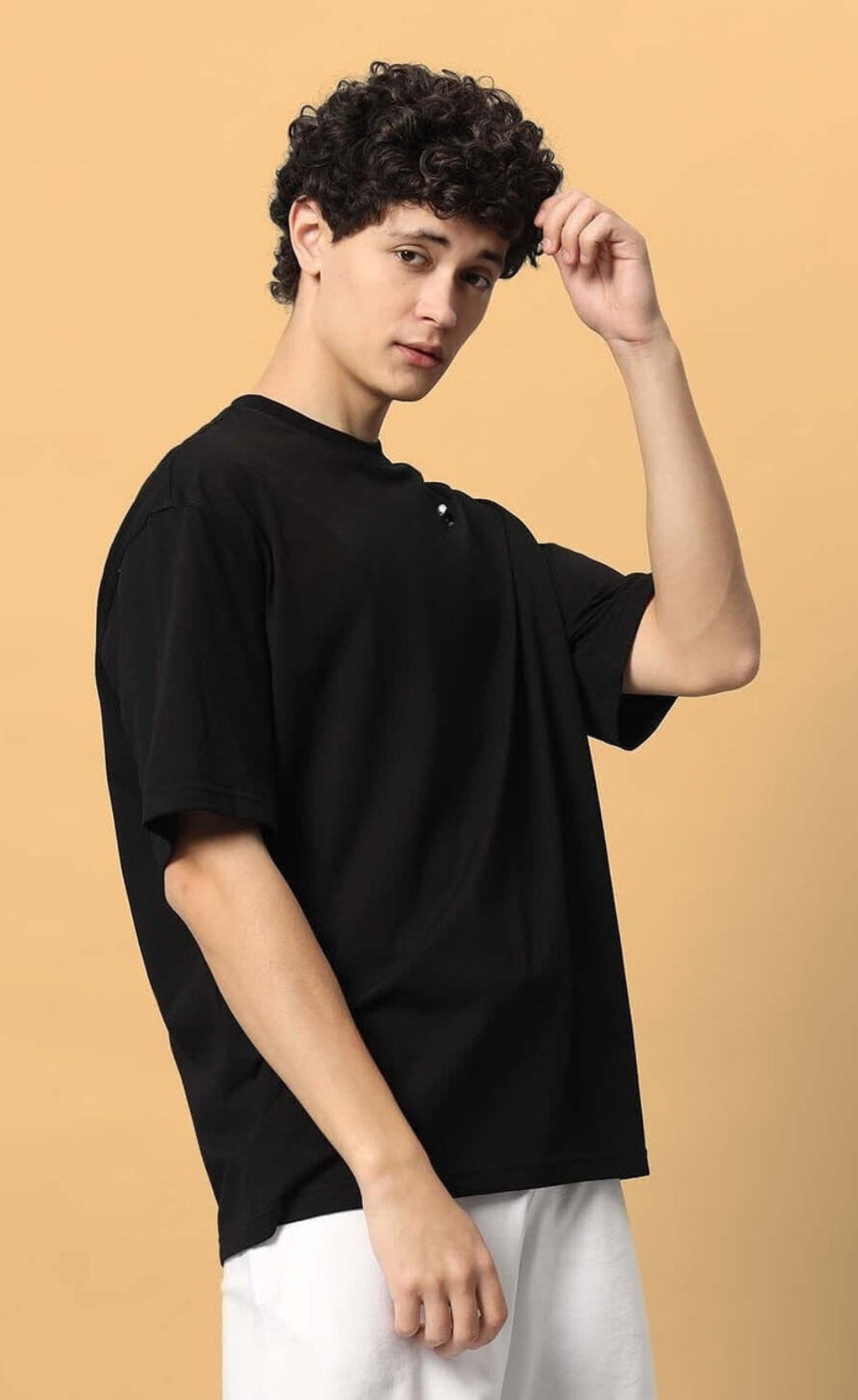 Genz-Classic Men's Black Oversized One Piece Anime Back Graphic Printed Cotton T-Shirt