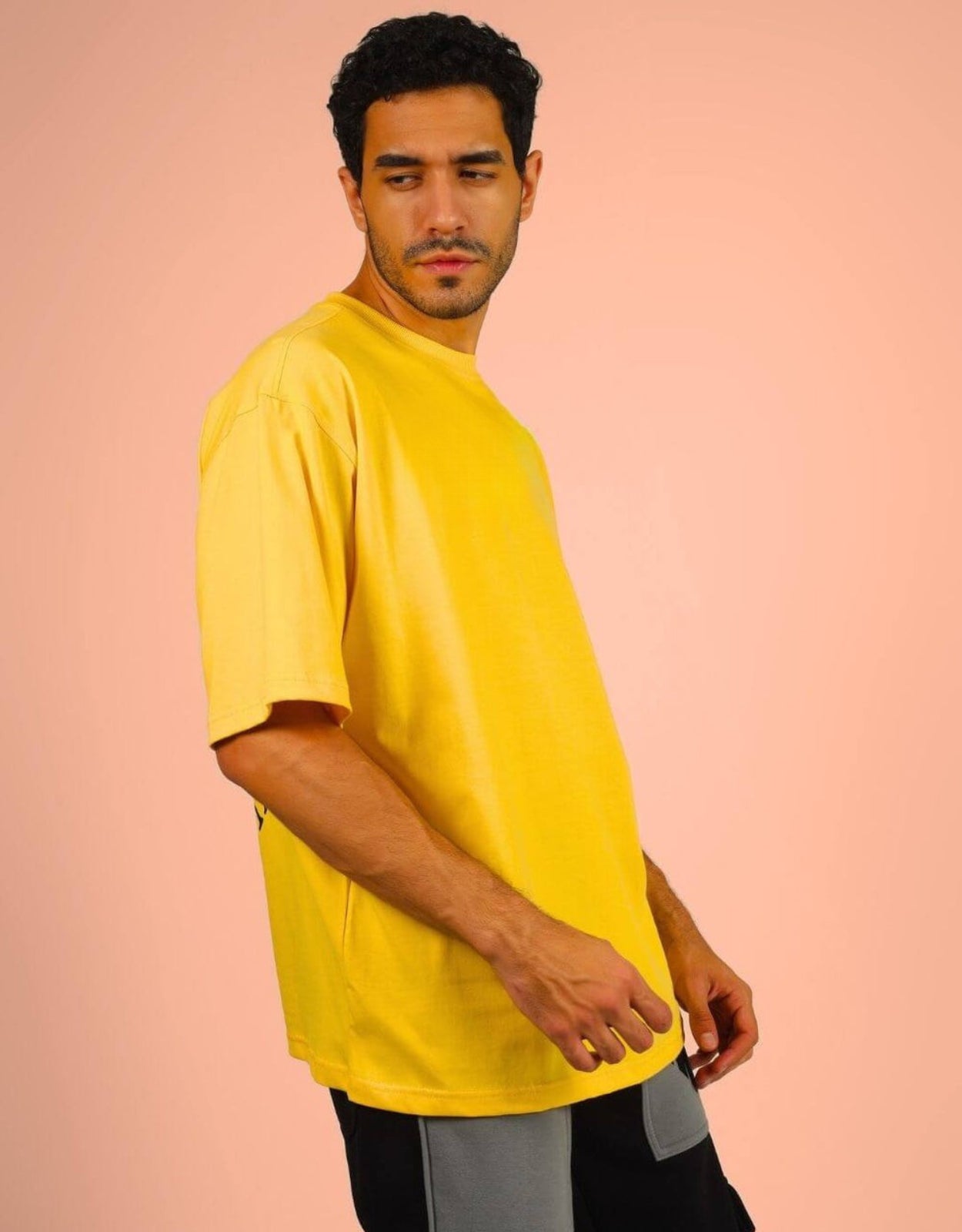 Genz-Classic Men's Yellow Oversized Outdoor Adventure Graphic Print Cotton T-Shirt